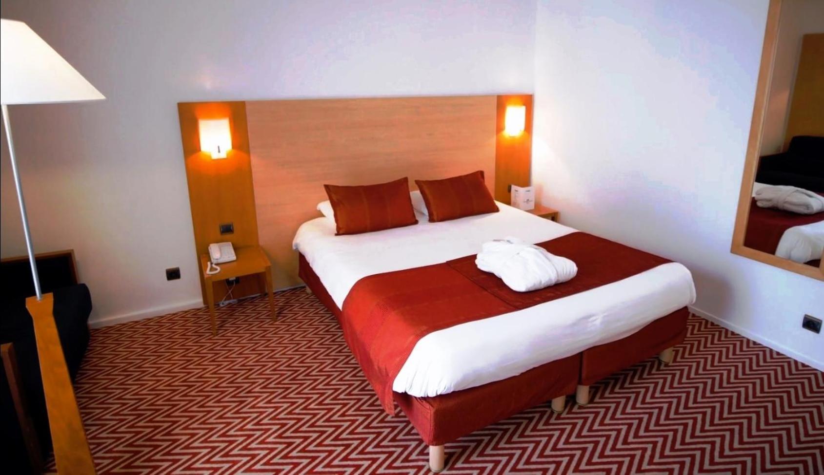 Hotel Forest Hill Meudon Velizy Room photo